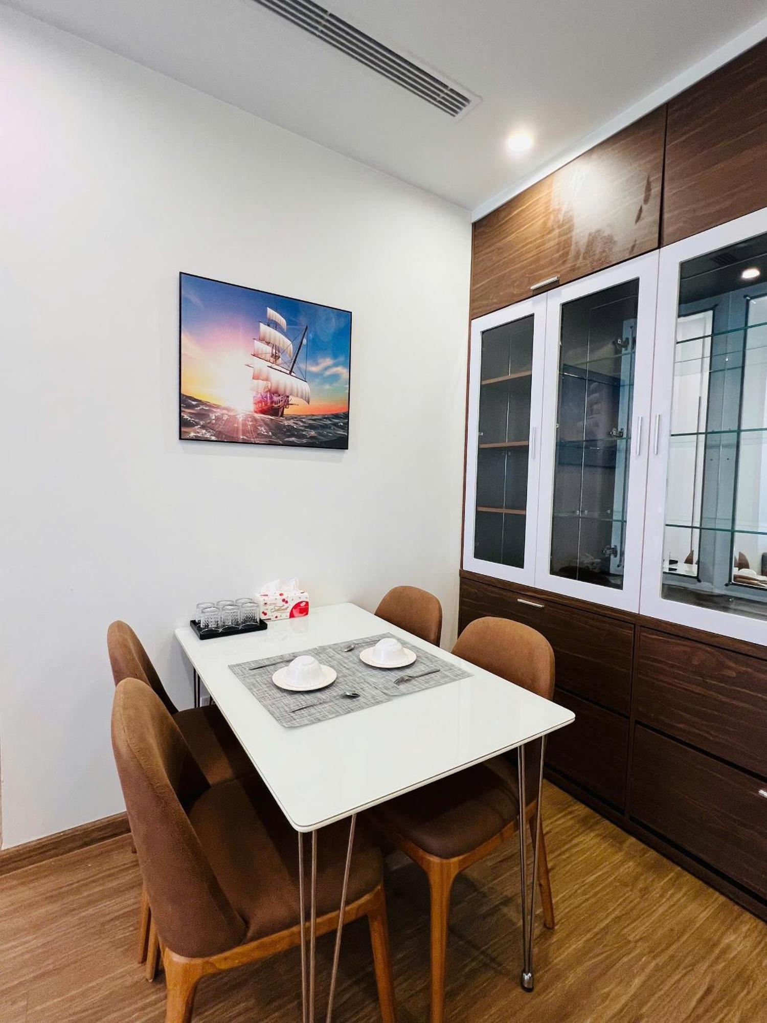 Zenq Housing - Vinhomes Skylake * Hanoi