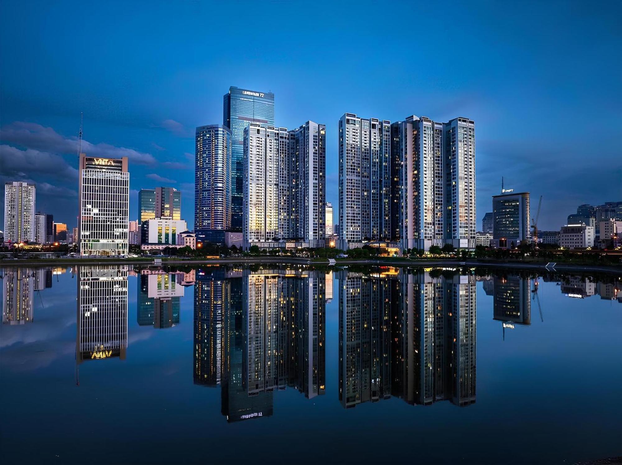 Apartment Zenq Housing - Vinhomes Skylake