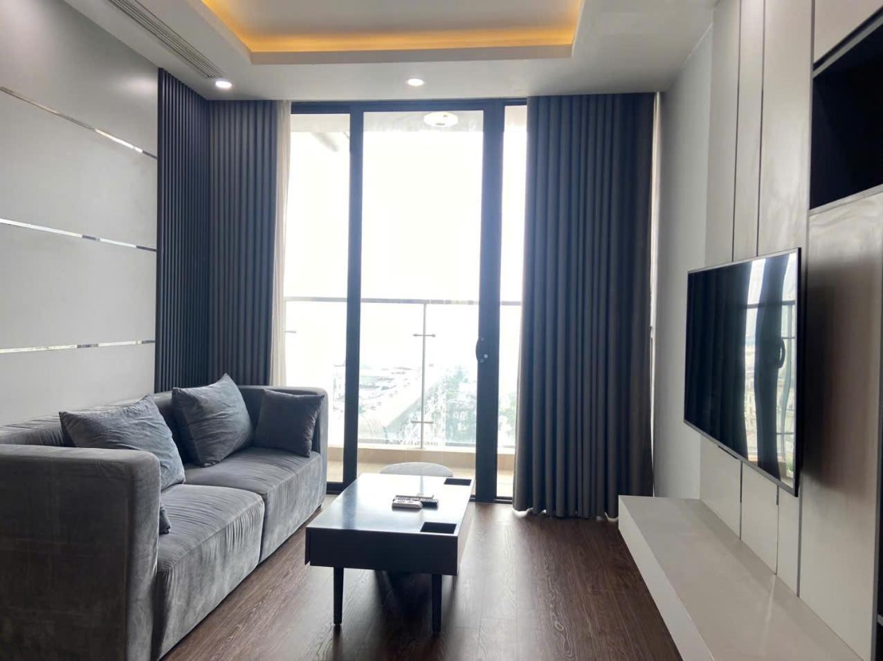 Zenq Housing - Vinhomes Skylake Apartment